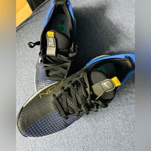 Women's Nike Metcon 8 Flyease Black Thistle Lapis DO9381-001 sz 8.5 Crossfit Gym